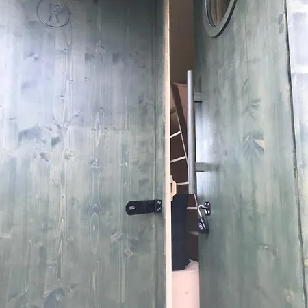 Ranc Jezinka, Na Posedu *